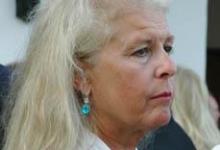 McCaw Seeks $25 Million from Roberts