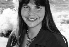 UCSB Grad Lynne Cox Swims Far in Freezing Waters