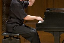 Pianist Warren Jones Kicks Off Two Important Musical Seasons