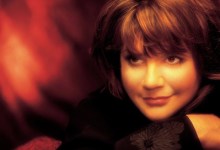 Linda Ronstadt Brings a Little Homespun Passion to Santa Barbara