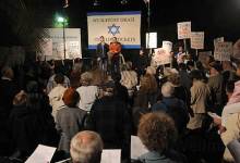 Jewish Organizations Hold Peace Vigil