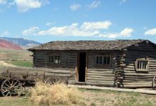 Visiting Yellowstone Park