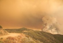 La Brea Fire Tops 20,000 acres, Jumps Sierra Madre Ridge