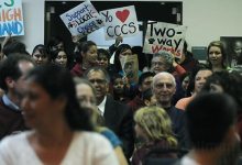 Cesar Ch¡vez Clings to Life