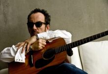 Elvis Costello Goes Solo at the Arlington