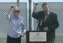 Hundreds Gather to Honor Fess Parker