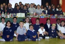 Notre Dame School Students Collect for Thanksgiving