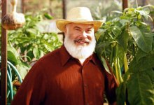 Dr. Andrew Weil to Speak in Santa Barbara