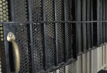 Faced with a Gun, Sheriff’s Sergeant Holds His Fire