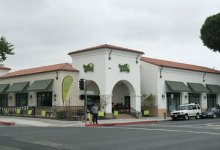Fresh and Easy Market Opens on Milpas