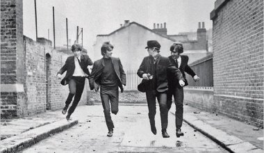 The 10 Best Summer Movie Soundtracks