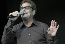 Huey Lewis Taken to Hospital After Santa Barbara Bowl Show