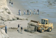 Cops Comb Beach for Evidence in Suspicious Death