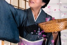 Nina Yoshida Nelsen, Mezzo Soprano