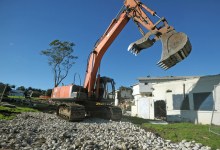 Caruso Levels Miramar, Wrangles with County