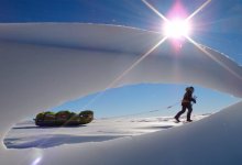 Mountains High, Rivers Wide