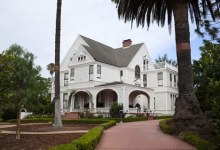 Fabled Gables: 31 East Pedregosa Street