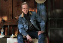 Motorists Stop Brushfire Ignited By Cigarette