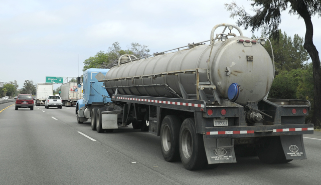 County Issues Emergency Permit to Truck Stranded Oil - The Santa