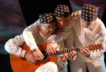 The Balkan Strings Trio Play The New Vic