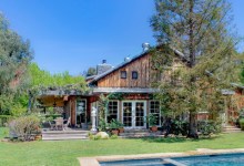Make Myself at Home: Carpinteria Farmhouse Casts a Spell
