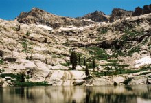Sequoia National Park’s Lake Trail to Emerald Lake