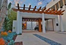 Make Myself at Home: Modernist Stunner on Quaint Downtown Lane