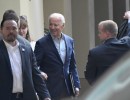 Biden Stops By to Visit Oprah
