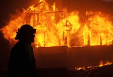 An In-Depth Look at the Thomas Fire as It Rages Westward