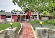 Make Myself at Home: Secluded Country Farmhouse