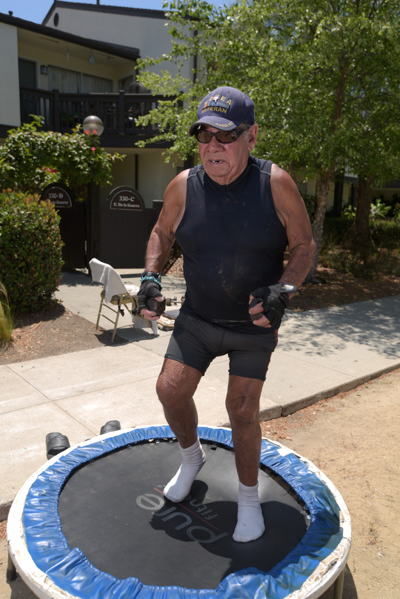 bønner Delvis højen Meet Santa Barbara's Trampoline Man - The Santa Barbara Independent