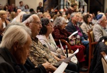 Over a Thousand Gather in Santa Barbara Synagogue to Mourn Pittsburgh Victims