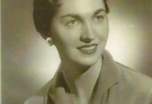 Joan  Reis