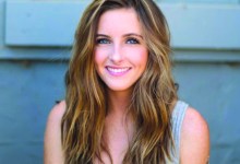 Bailey Emanuels, Food & Drink Intern