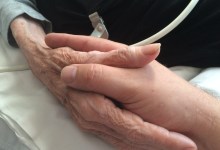 Hospice Orgs Need Volunteers for ‘No One Dies Alone’ Program 