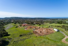 Luxury Estates in the Foothills