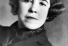 Hallie: First Lady of American Theater