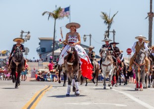 Fiesta Historical Parade 2019