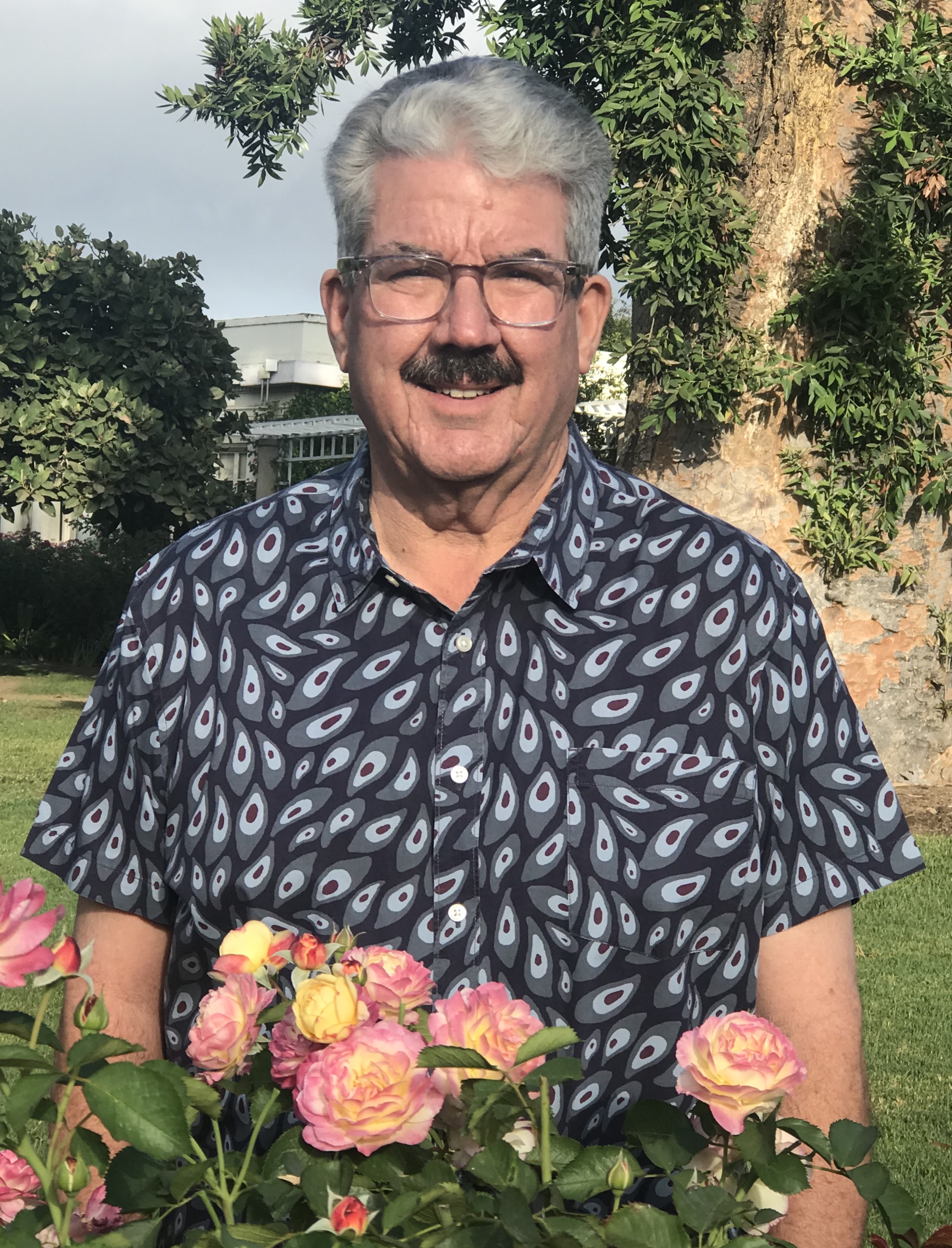 "What's New in Roses!" with Huntington Rose Curator & Rose Hybridizer