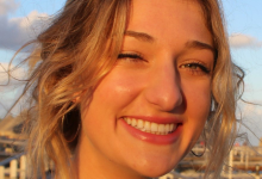 Miranda de Moraes, News Intern