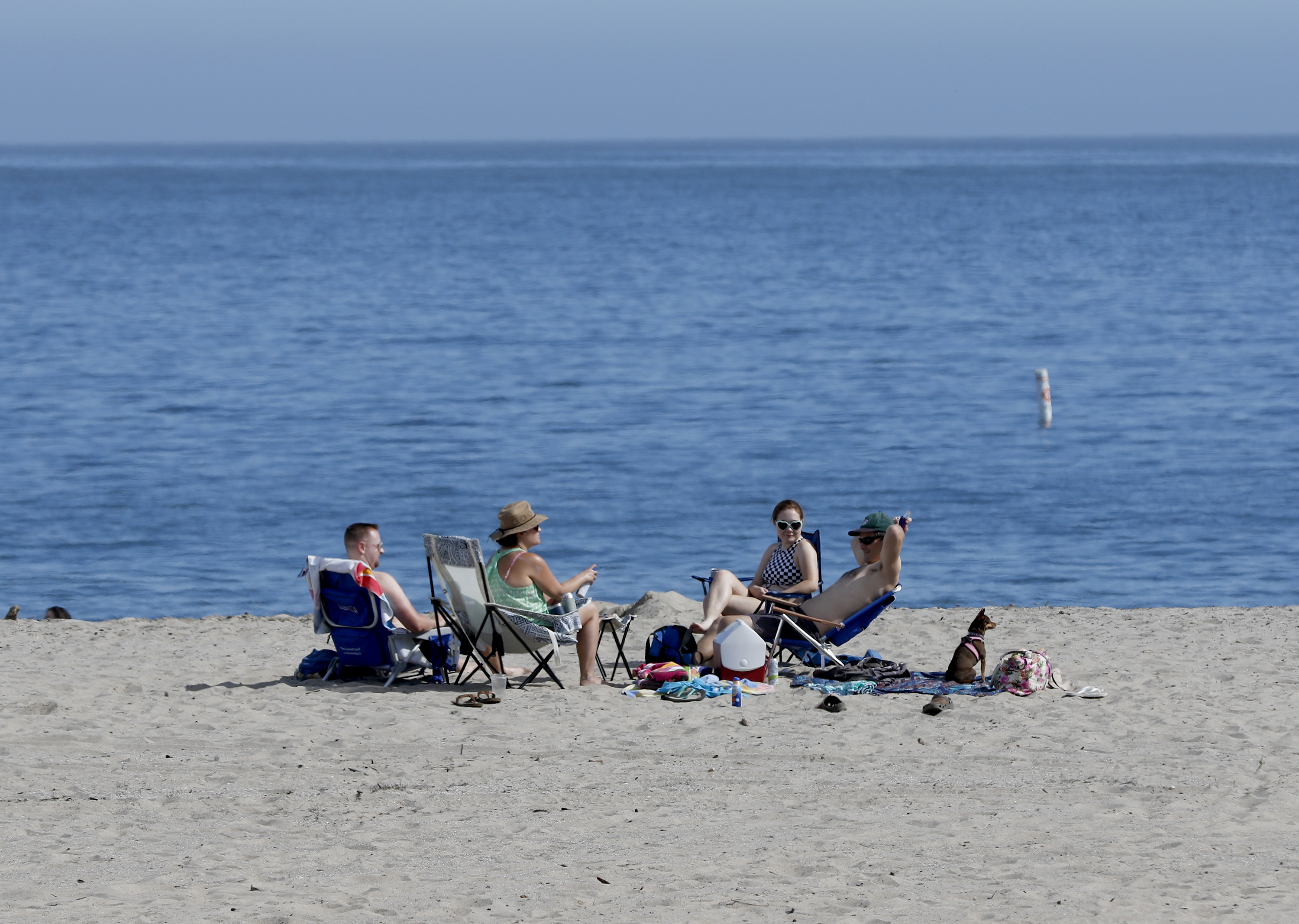 Virus Spiking All County Beaches Closed Officials Warn Against Backyard Gatherings The Santa Barbara Independent