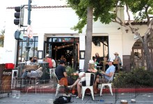 Street-Side Drinking Okay Again in Santa Barbara