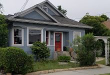 Queen Anne Cottage on the Streetcar Line