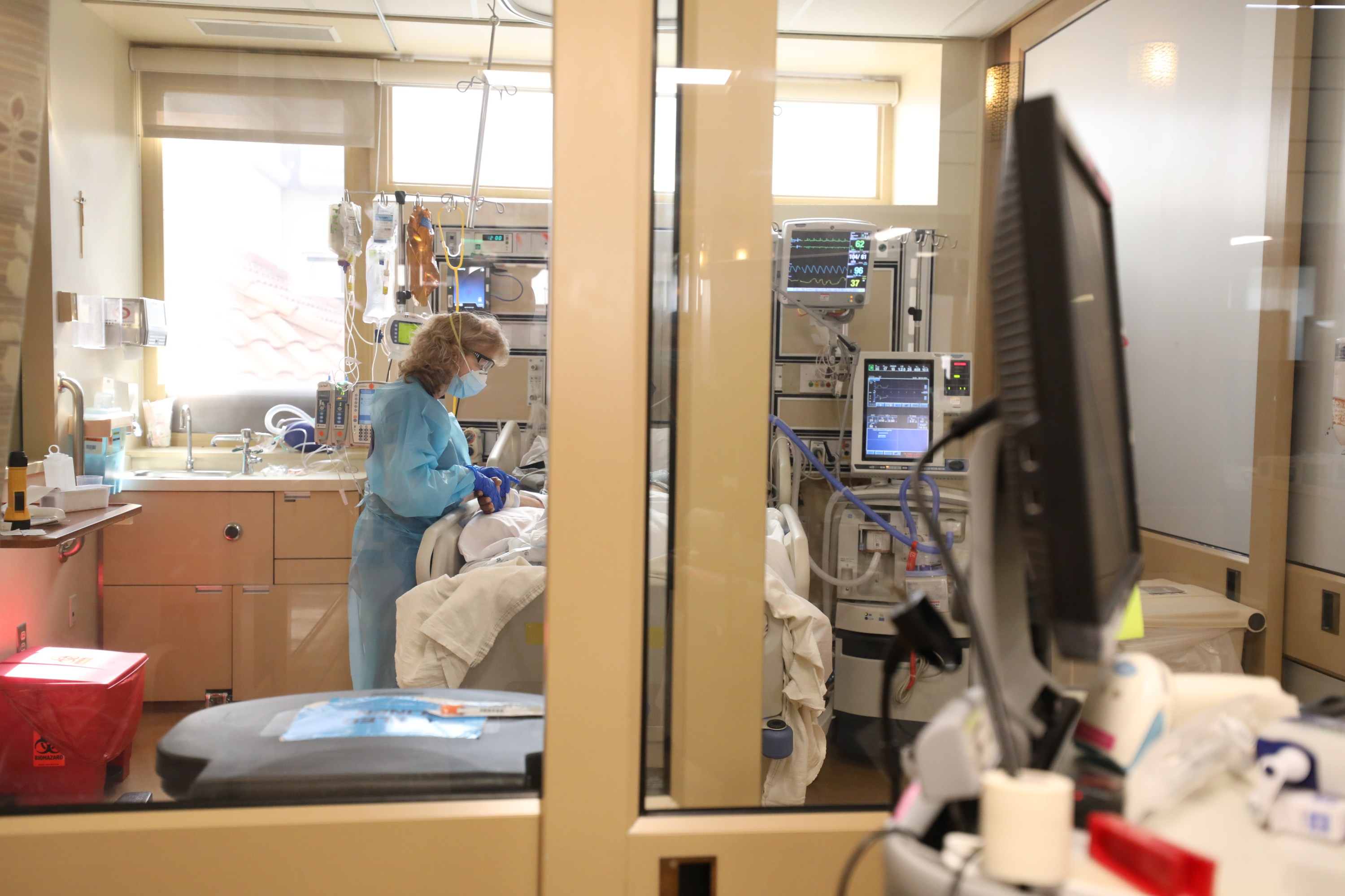 Inside the Organized Chaos of Santa Maria’s COVID ICU The Santa Barbara Independent