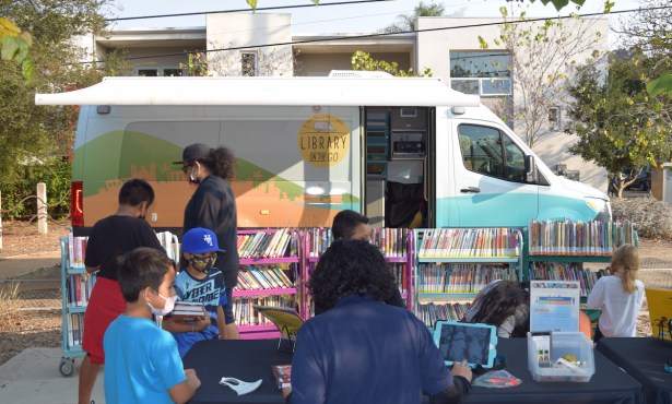 Santa Barbara Public Library Brings Back Books on Wheels