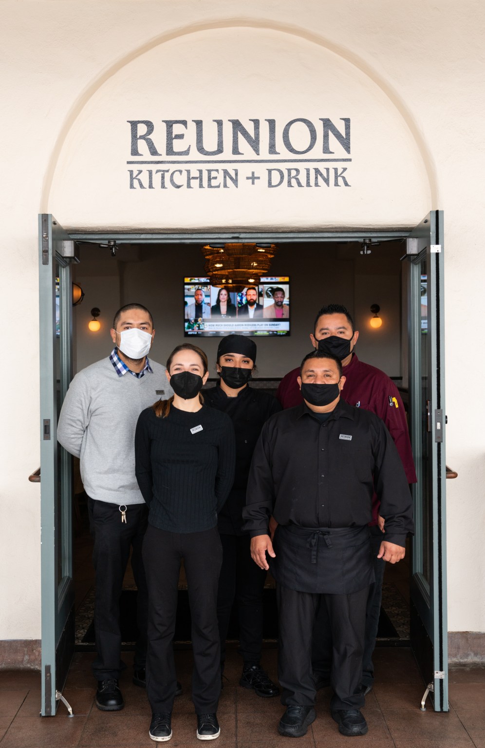 Reunion Kitchen + Drink Serving Shoreline Smiles The Santa Barbara