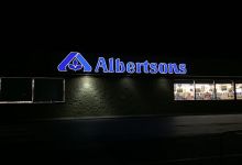 Grocery Workers Vote to Strike