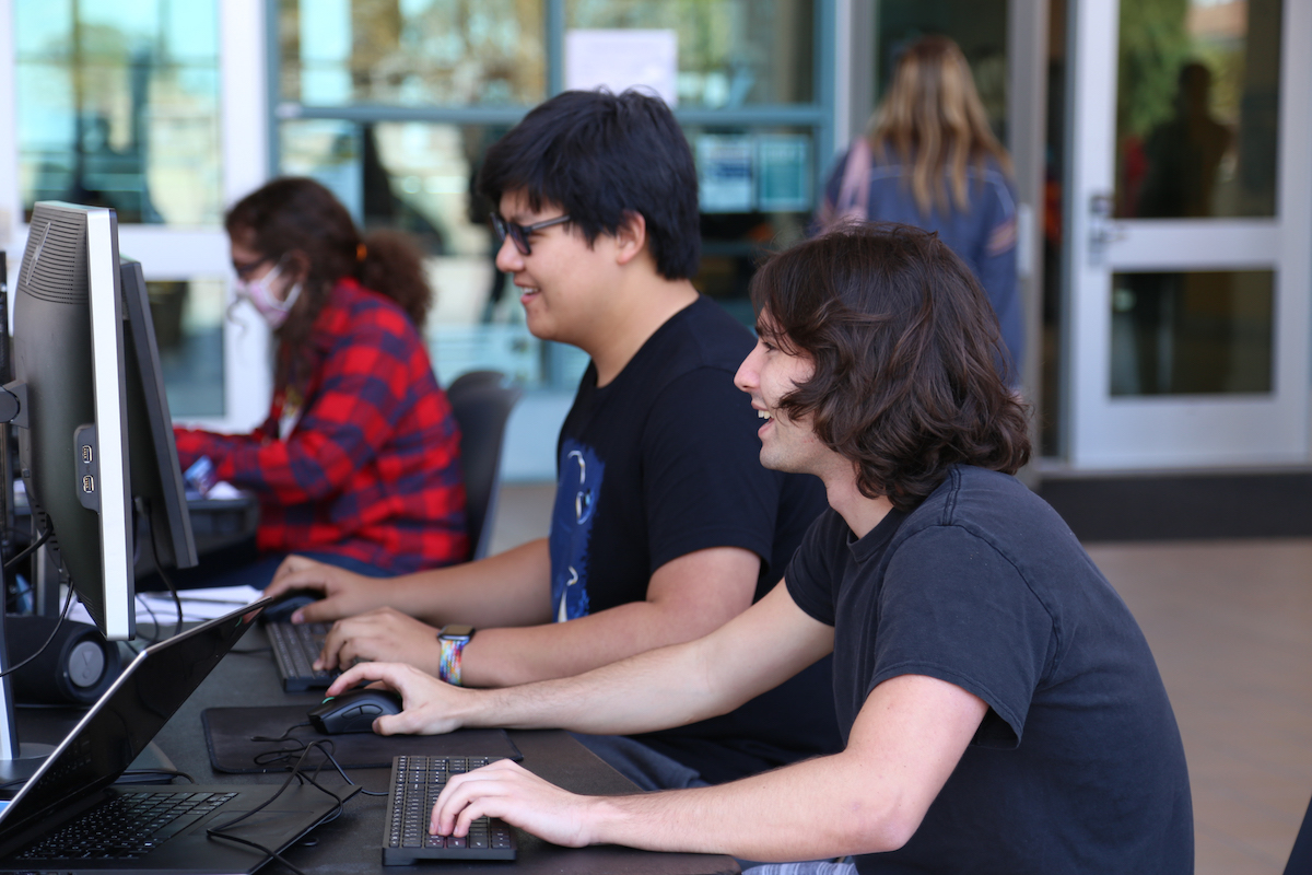 UC Santa Barbara Students Showcase Video Games for Game Development Course 