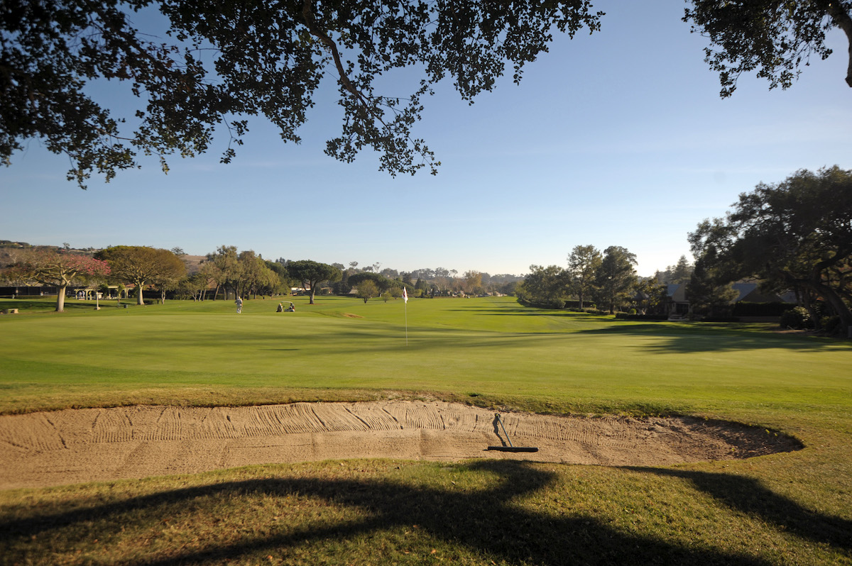 Golfers Go HeadtoHead in MultimillionDollar Lawsuit The Santa