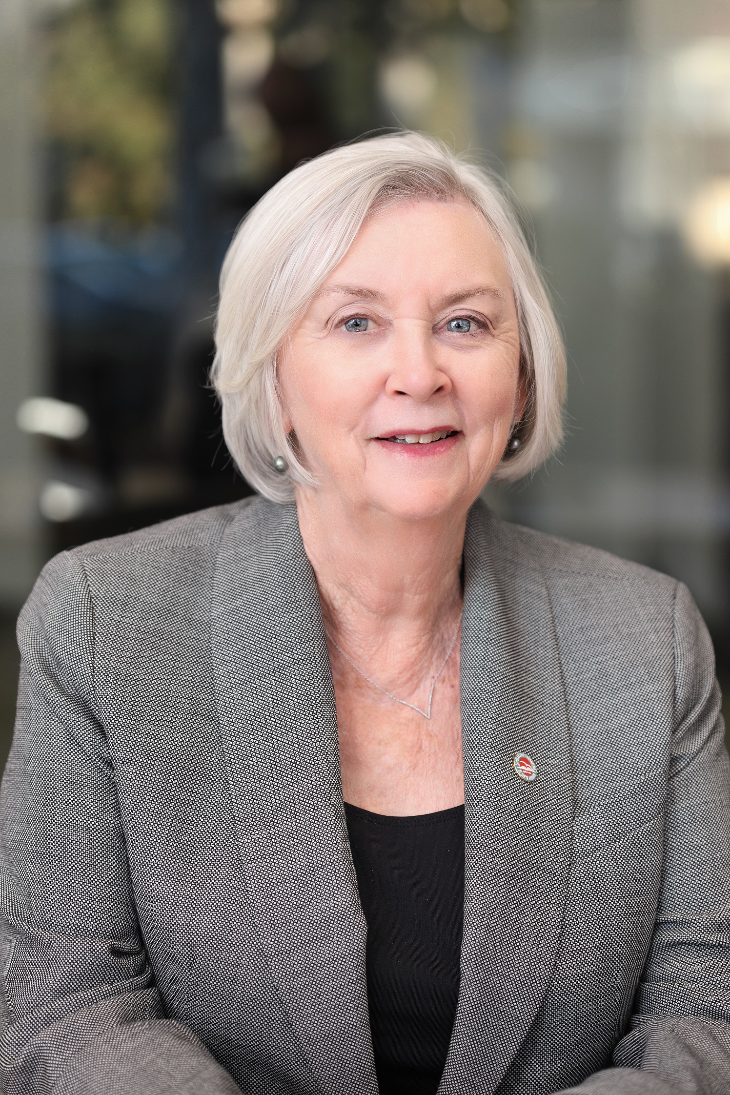 Barbara Robertson Set to Retire as CEO of Scholarship Foundation of